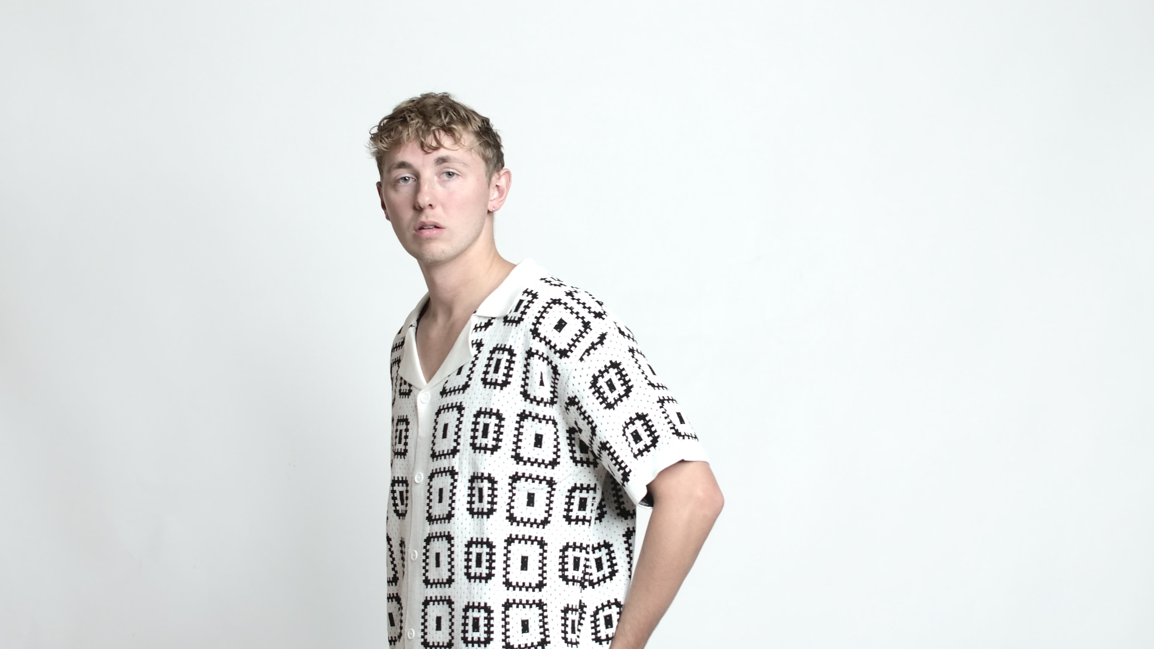 CROCHET REVERE SHIRT